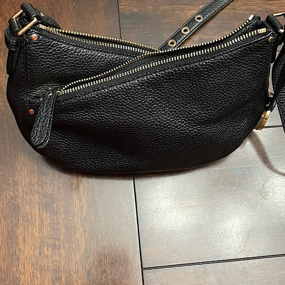 Michael Kors crossbody - Picture 1 of 3